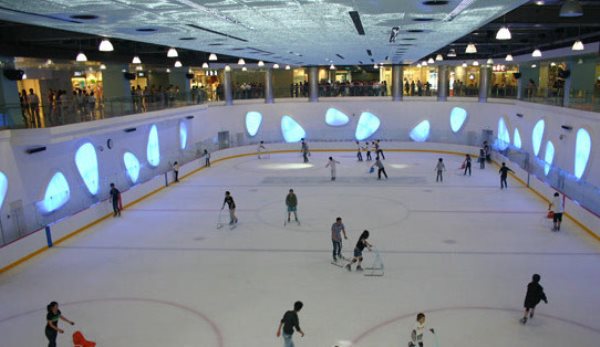 室內(nèi)真冰場(chǎng)造價(jià)