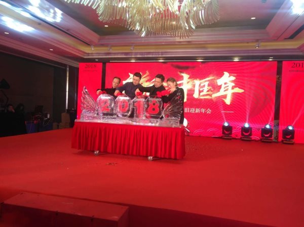 冰雕注酒臺浙江